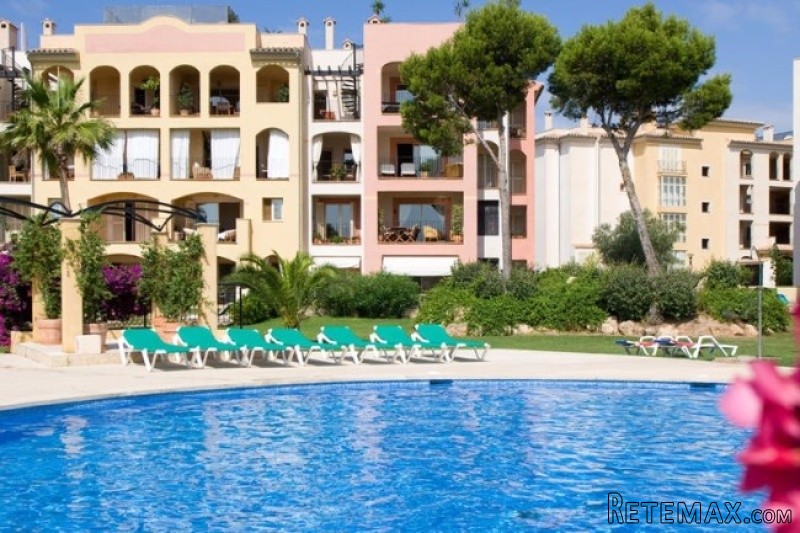 Apartment With Communal Pool In Santa.. - 2