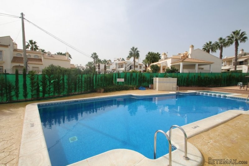 Bungalow In Villamartin, Orihuela Costa..