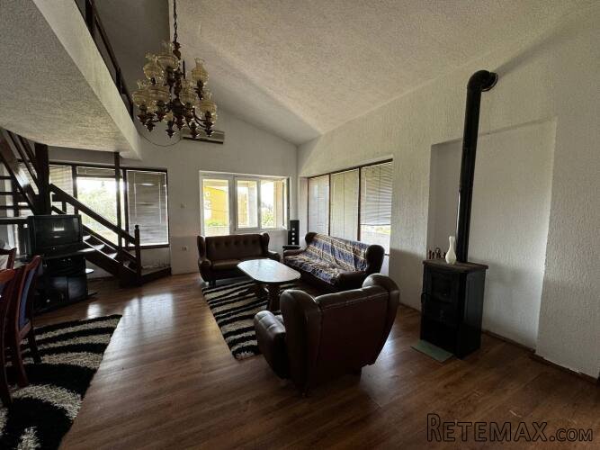 Kuća na prodaju, Rena, Bar 220.000€ - 5