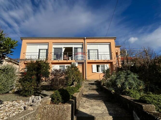 Kraljevica, mediteranski dom s velikim potencijalom, 200 m2