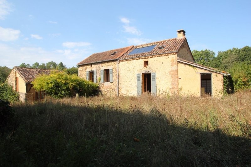 House with Outbuildings on 10 Hectares