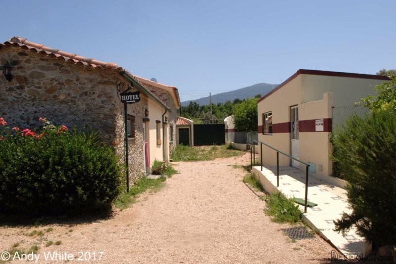 3 Bedroom House with Licensed Boarding.. - 2