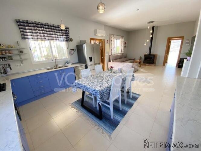 NEW & EXCLUSIVE TO VOSS HOMES - A large, WOW, light &.. - 12
