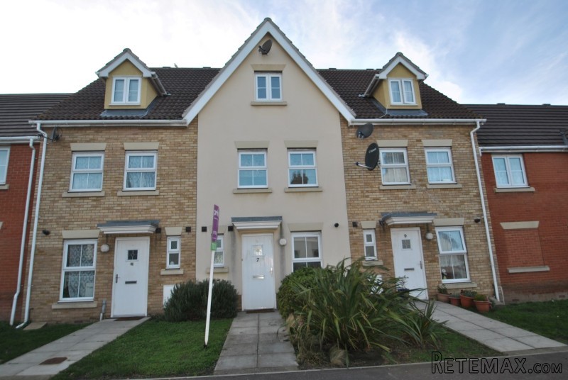 Victoria Road, Southend on Sea, SS1 2AE