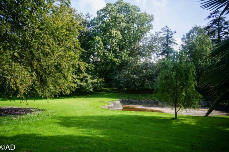 Chateaux For Sale Set On 2.7 Hectares.. - 2