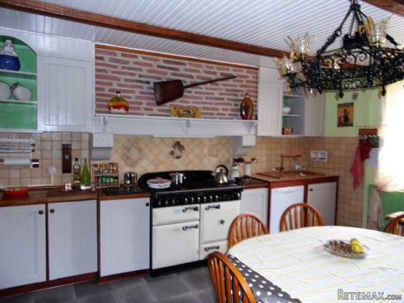 Fully Renovated Stone Farmhouse With 3.. - 2