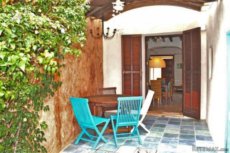 Renovated townhouse with beautiful.. - 2