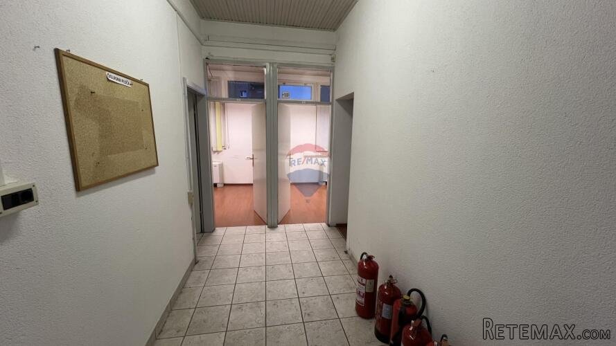 RIJEKA, Škurinje, poslovna zgrada - 217 m2