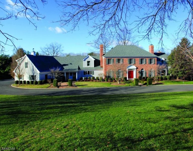 4 bedroom Detached House For Sale: 154..