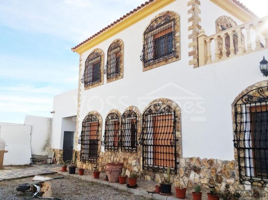 A Really Impressive Country House for sale near.. - 19