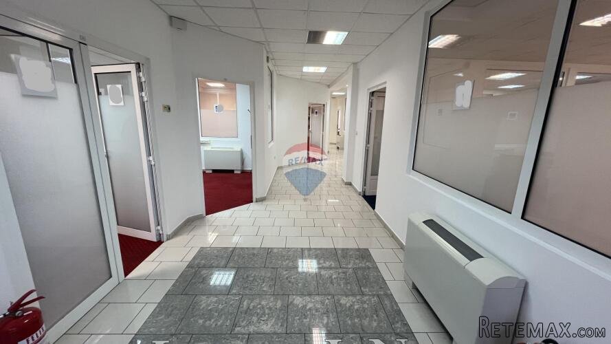 RIJEKA, Škurinje, potpuno opremljen poslovni prostor - 325 m