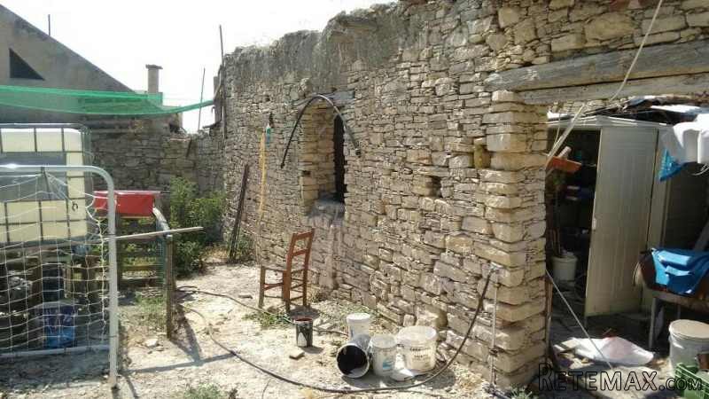 2 Bedrooms - House - Paphos - For Sale