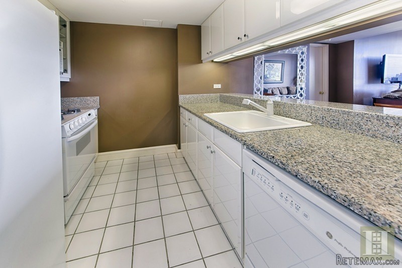 2 bedroom Apartment For Sale: 200.. - 2