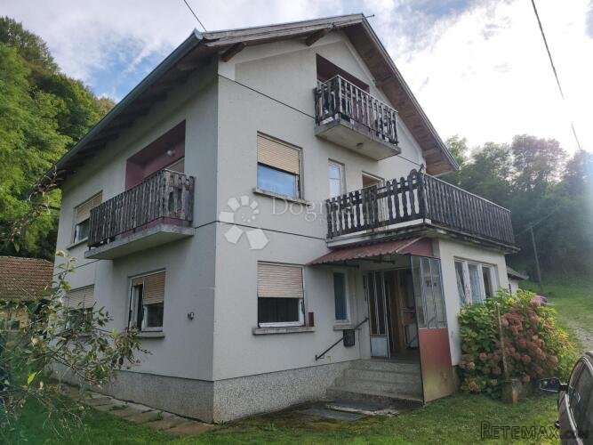 Kuća 218m² sa pomoćnim objektima u mirnom mjestu nadomak Zla - 2
