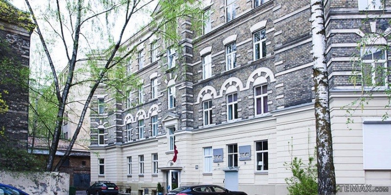 Apartment In The Embassy Area Of Riga