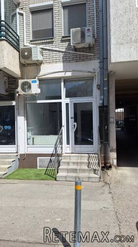 Prodaja lokala 42m2 u dva nivoa-Novo Naselje,Novi Sad