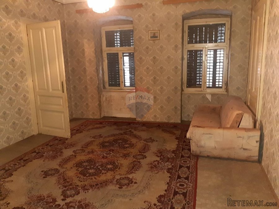 Centar-Stan od 180m2 na prvom katu za najam - 6