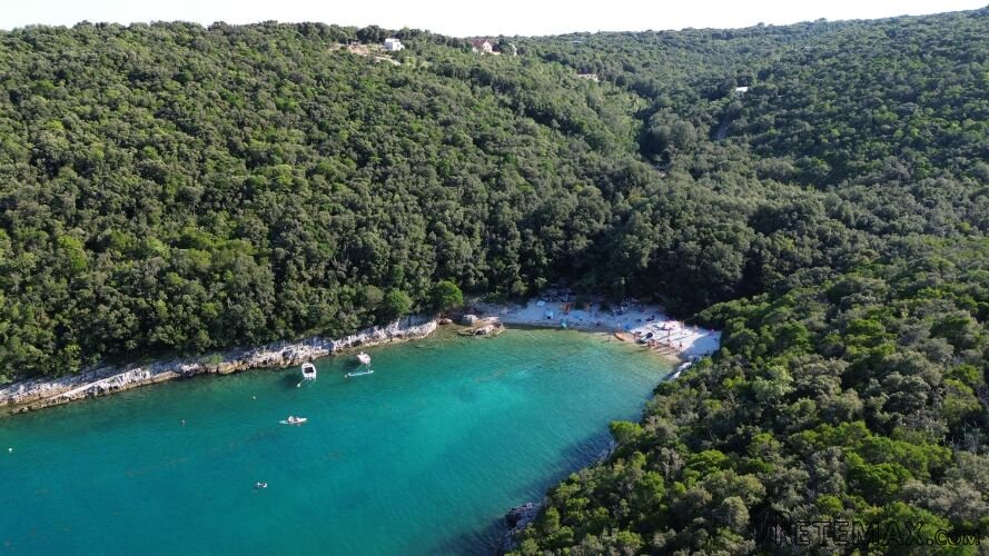 EKSKLUZIVNO !!!PERUŠKI, parcela sa izlazom na more