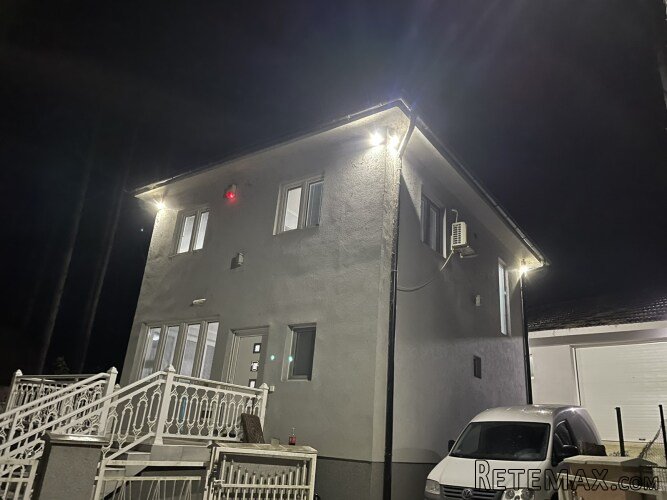 Kuca u Vincima na obali Dunava kod Golubca