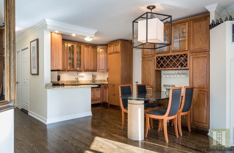 1 bedroom Apartment For Sale: 200 EAST.. - 2