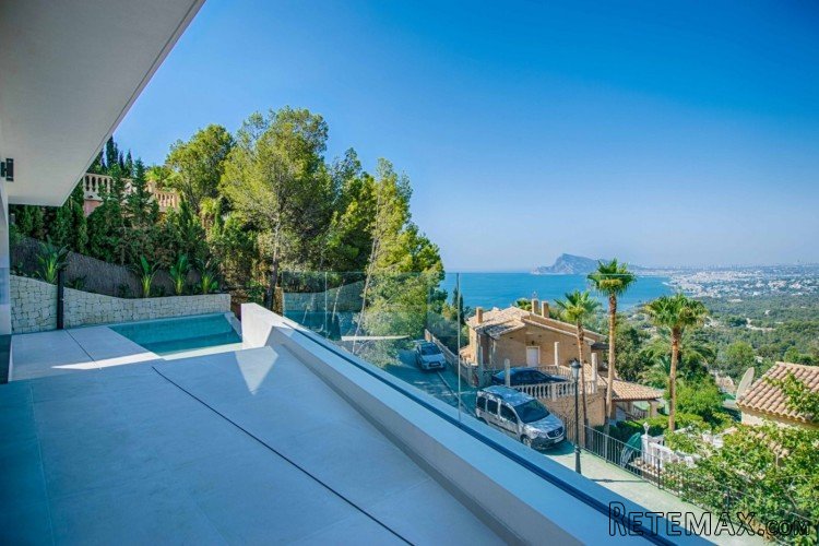 Brand new luxury villa with sea views in a quiet street of.. - 2