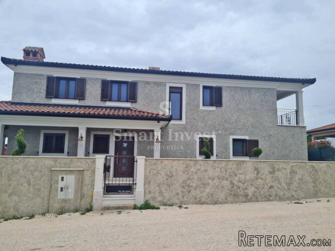 BUJE - KAŠTEL, nova vila s bazenom u blizini slovenske.. - 2