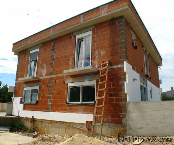ISTRA, LIŽNJAN VEZANA KUĆA S BAZENOM NA MIRNOJ LOKACIJI - 3
