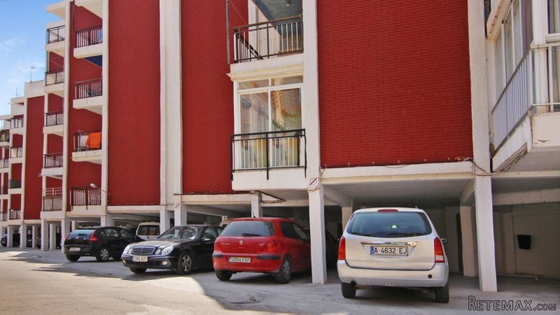 Central 3 Bedroom Apartment with..