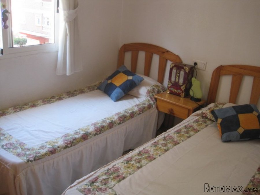 El apartamento tiene dos dormitorios externos con armarios.. - 4