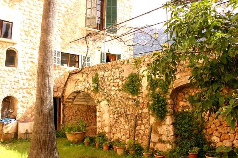 The Essence Of Majorcan Arquitecture… - 2