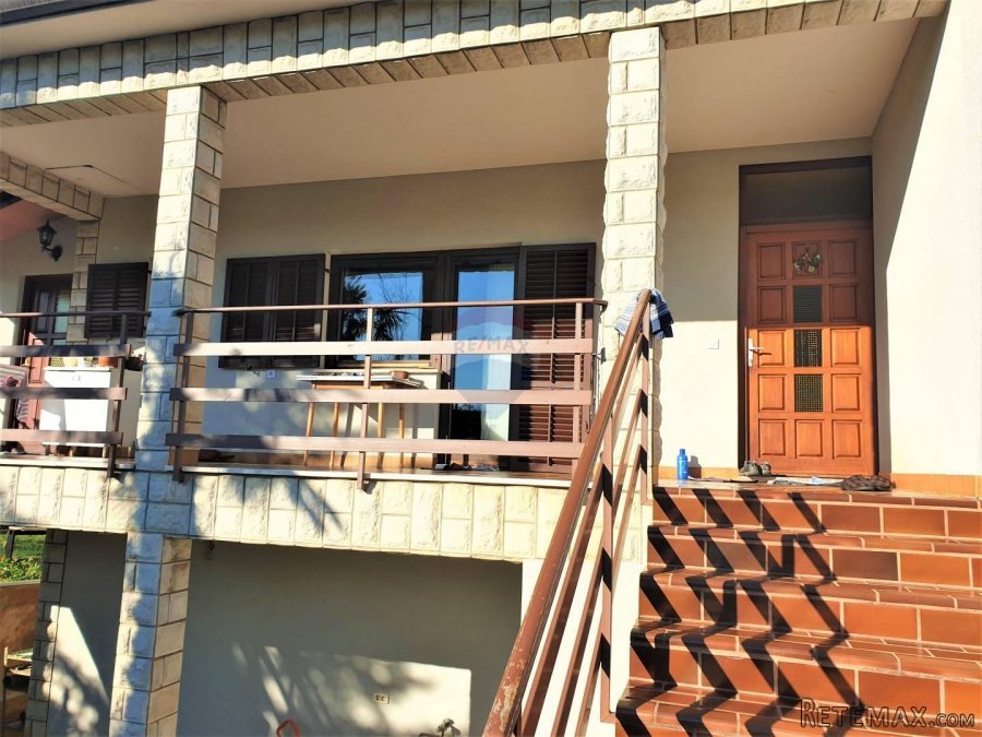 Istra,Umag okolica-Samostojeća kuća sa velikom okućnicim - 2