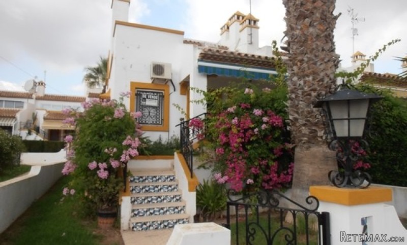 Townhouse In Villamartin, Orihuela..