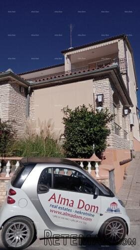 Veruda. Prodaja kuće s apartmanima u Puli blizu mora, s.. - 2