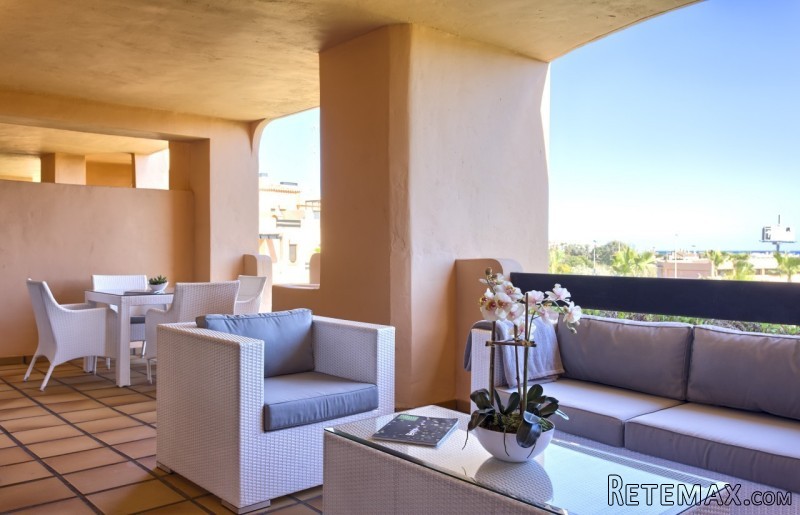 2 bedroom property near Casares Playa.. - 2
