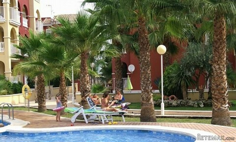 3 Bed Luxurious Garden Apartment..