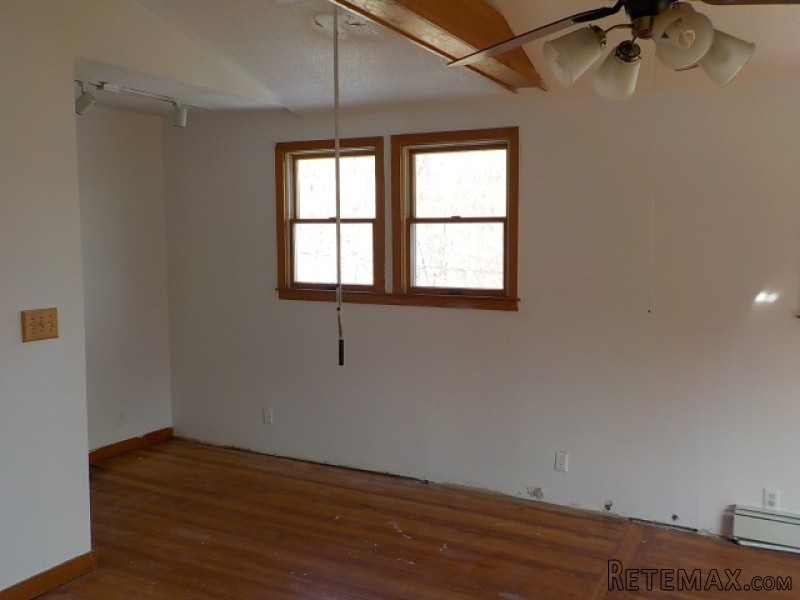173 Colonial Ave Waterbury, CT, 06704.. - 2