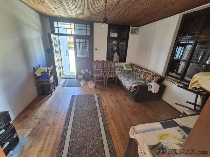 Kuća u centru Mihovljana sa ogromnim podrumom i 3.864m² zeml - 3