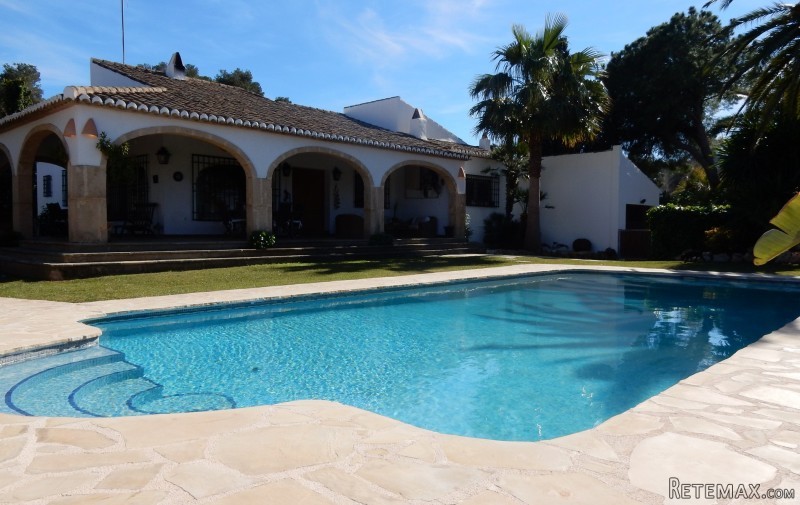 Charming Villa for sale in Javea