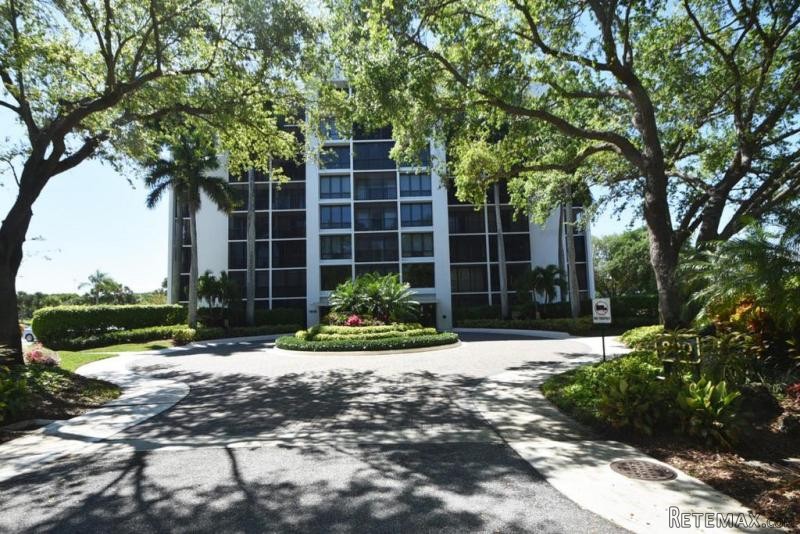 7819 Lakeside Blvd ##832, Boca Raton..