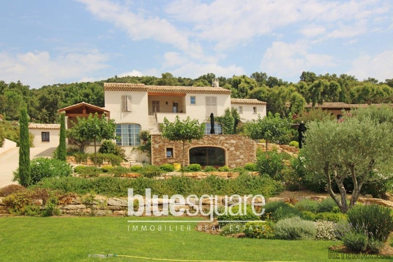 Magnificent 4 bedroom villa in Plan de..