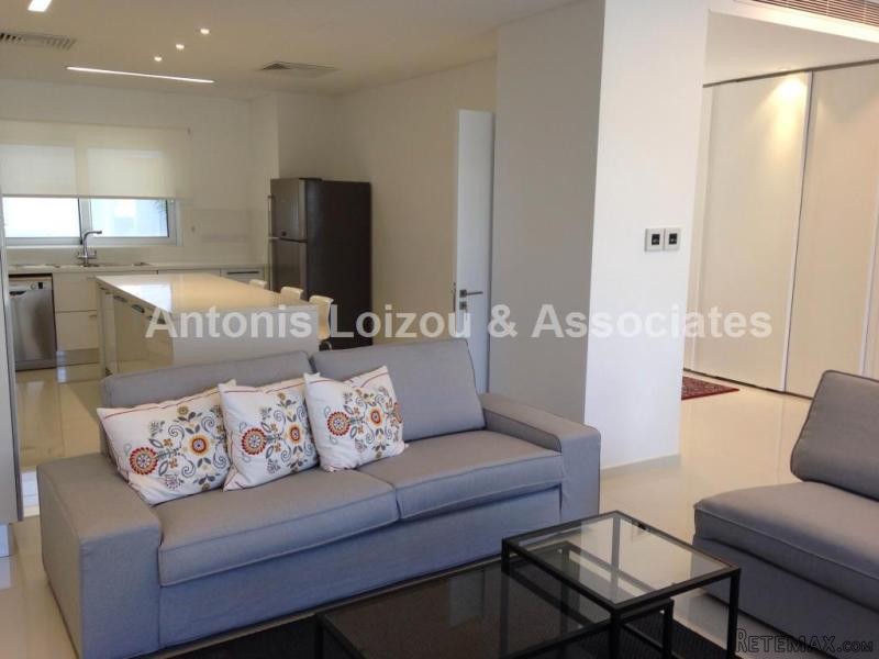 Luxury Four Bedroom Semi Detached Villa.. - 2
