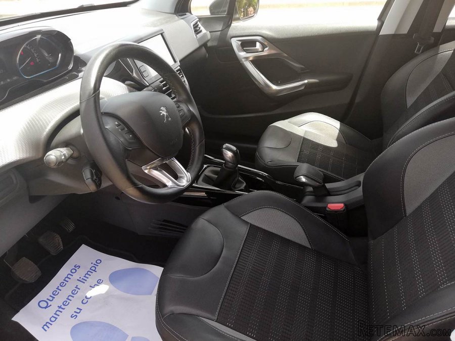 Peugeot 2008 1.2 Puretech - 7