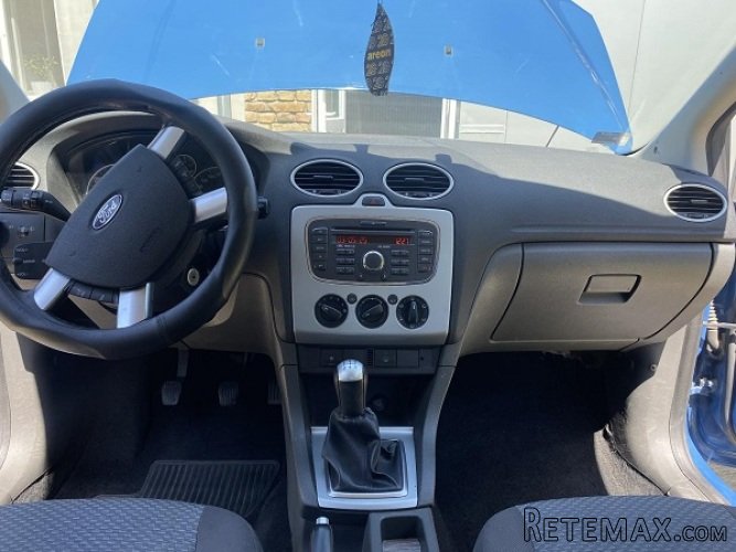 Ford Focus - 8