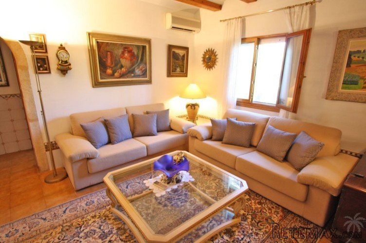 Magnificent finca for sale less than 500m walking distance.. - 8