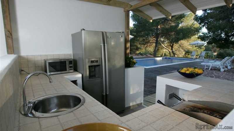 Charming house in Cala Jondal - 2