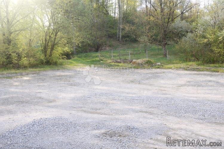 Građevinsko zemljište na prodaju - 2