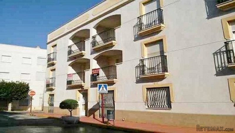 A SPACIOUS 3 BED APARTMENT