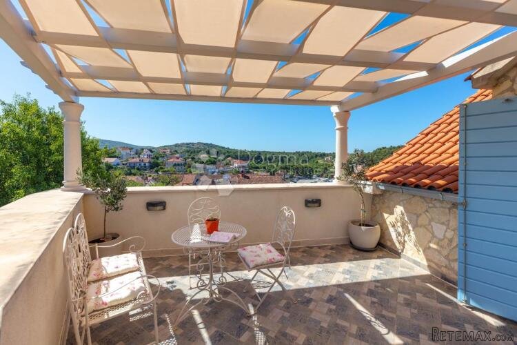 Predivna kamena vila- Milna, Brač - 3