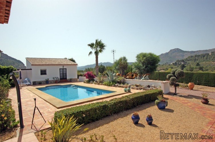 This modern, single storey finca with a separate guest.. - 4