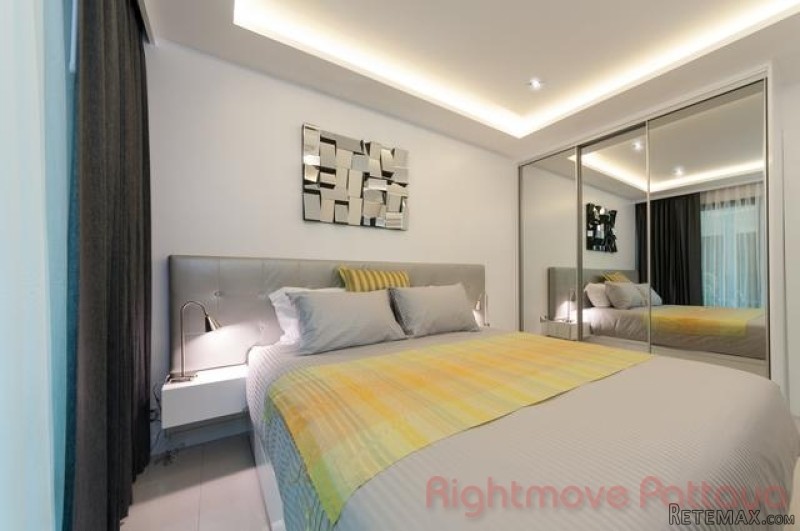 1 Bedroom Condo for sale in Pratumnak -.. - 2